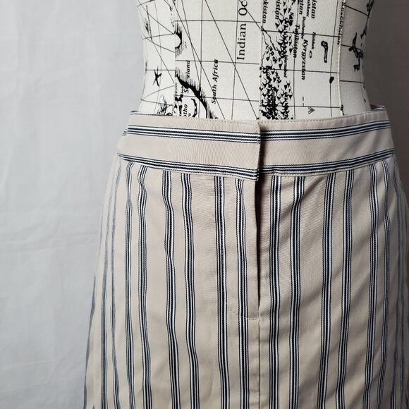 Izod Tan Striped Stretch Skort - Size 12 - Picture 4 of 4